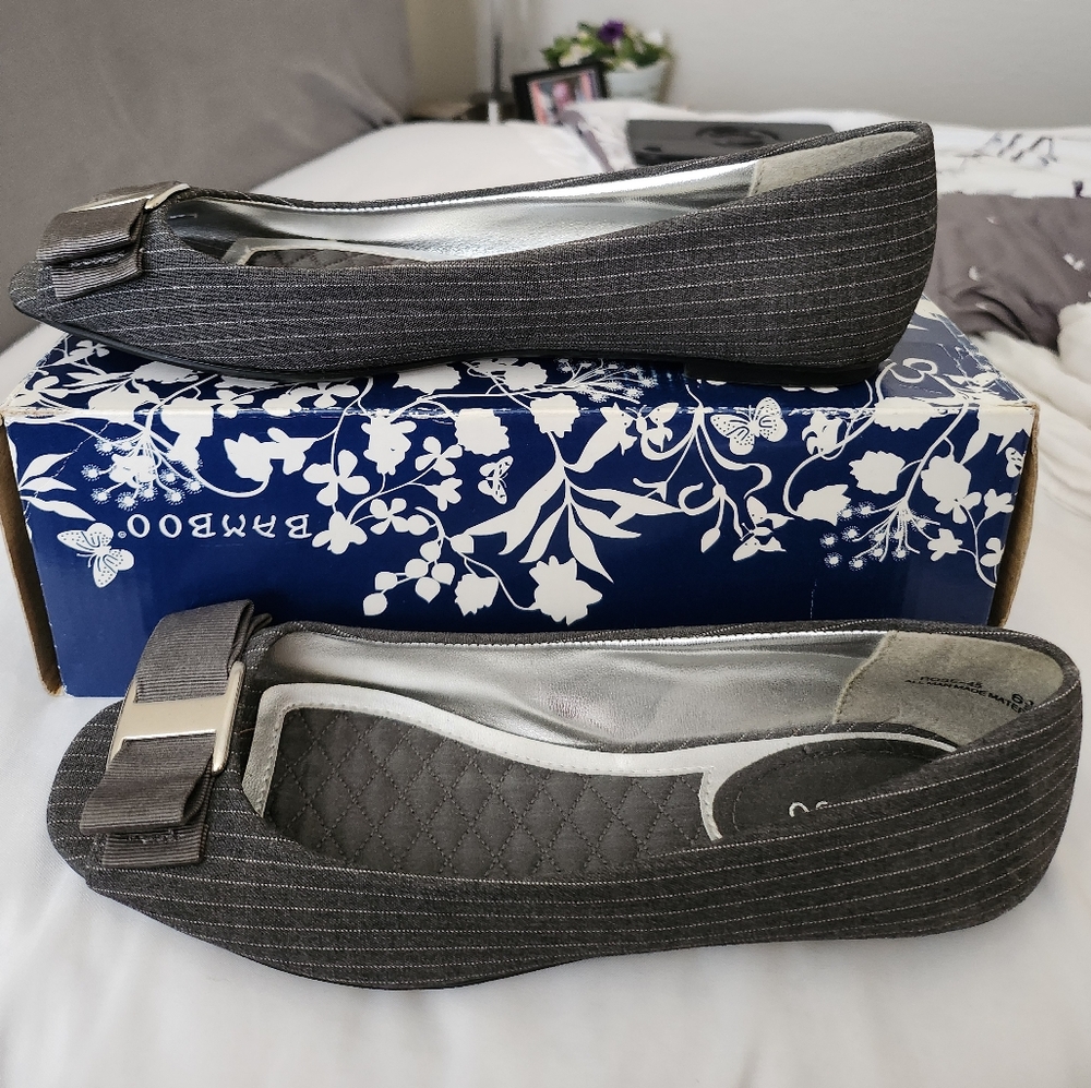 Bamboo pinstripe flats